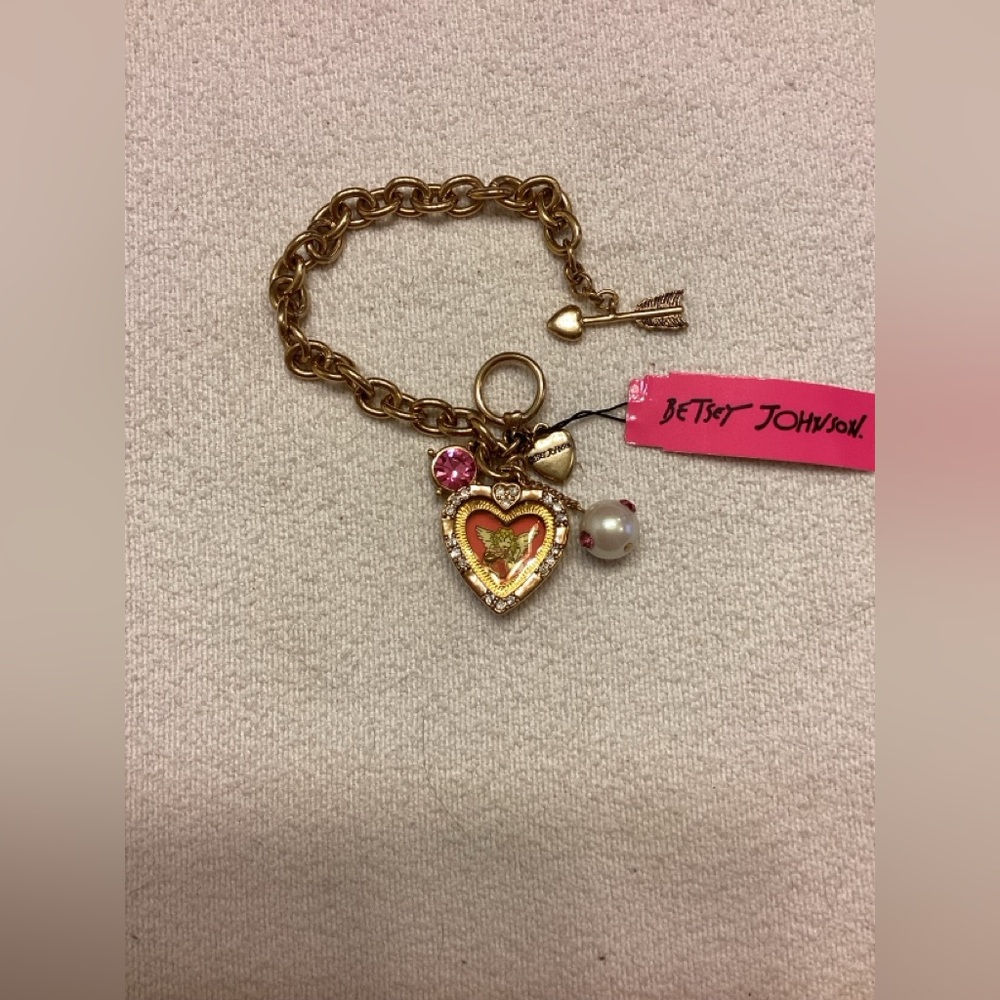 Vintage Betsey Johnson Heart Bracelet
